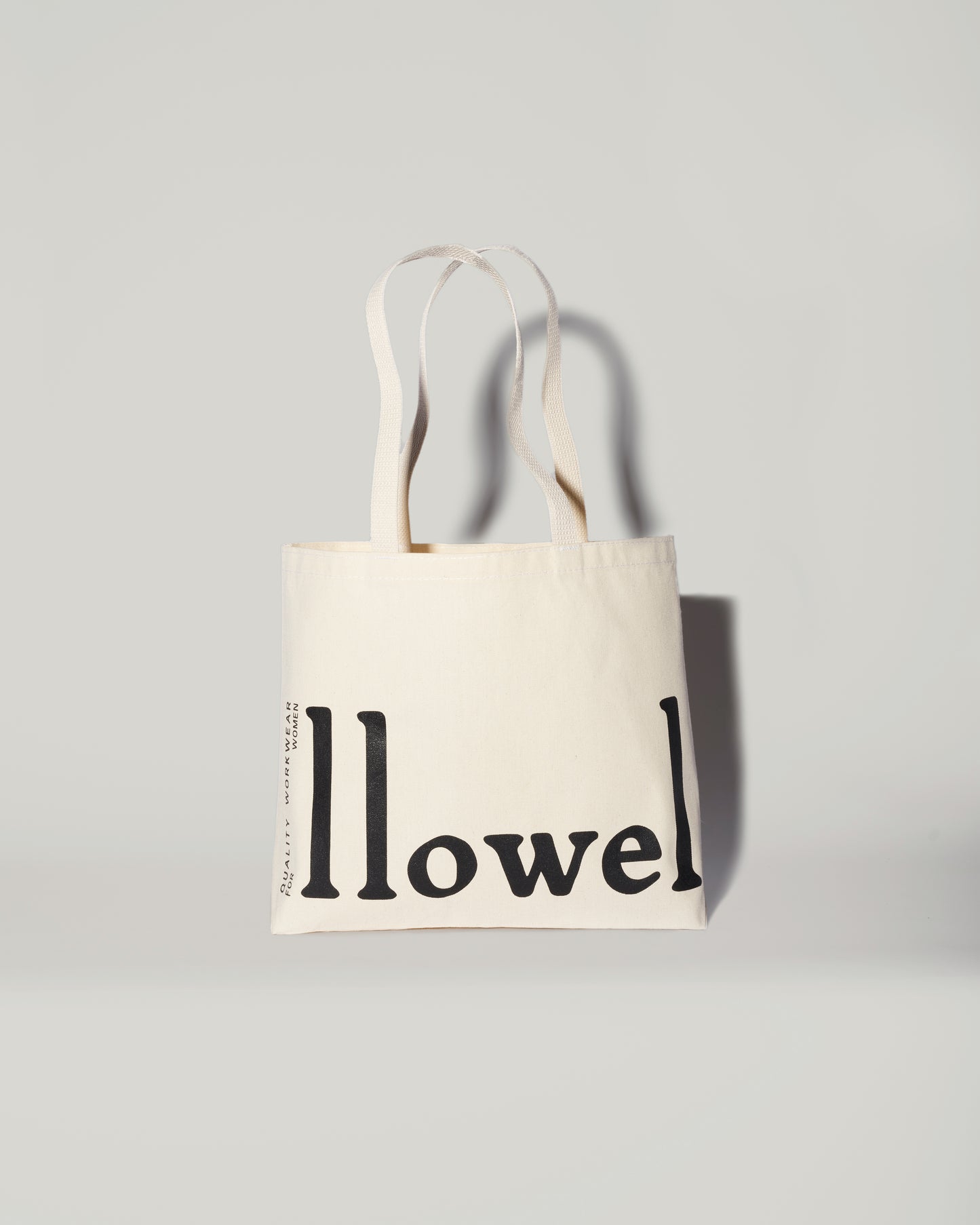 CLASSIC TOTE